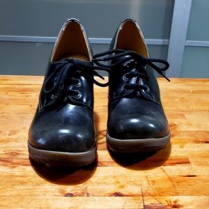 COPY - Doc Martens 3 eyelet lugged soul platform heels